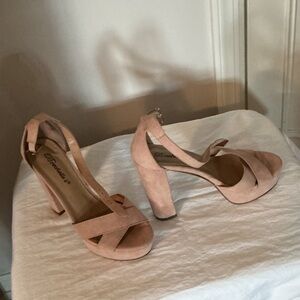 Breckelles Women's Blush Heels